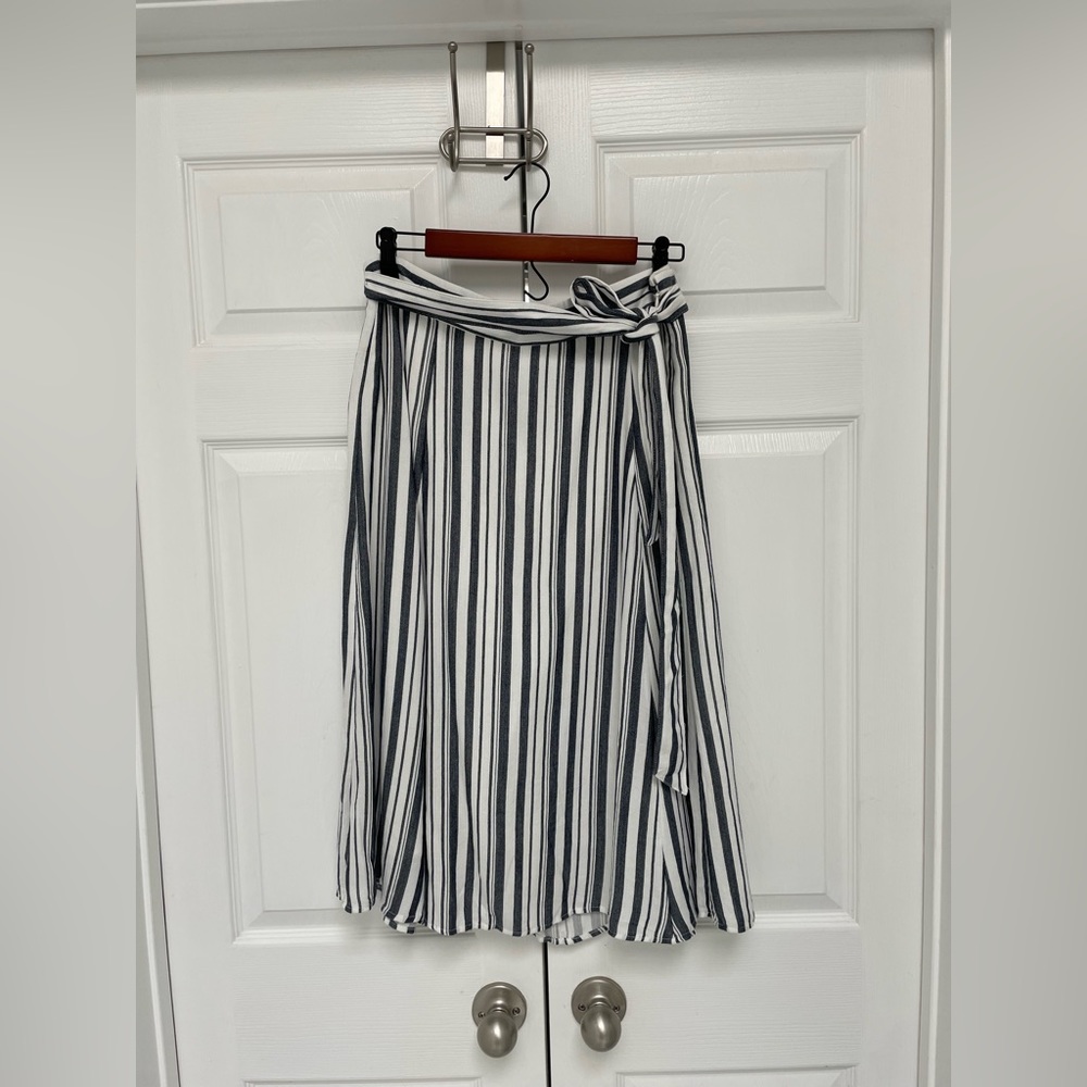 LOFT Navy & White striped A-line knee length skirt -Size 12